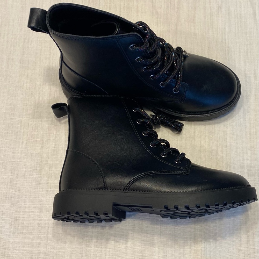 Little Girls Black Lace-Up Combat Boots with Glitter laces